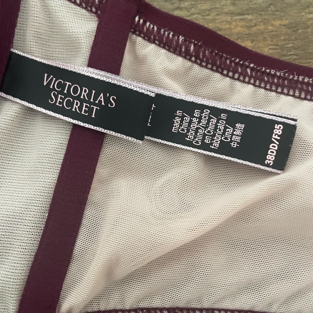 Victoria's Secret Rich Burgundy Bra - Picture 4 of 7